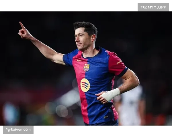 老将莱万西甲赛季已攻入10球 年龄无碍其射手本能